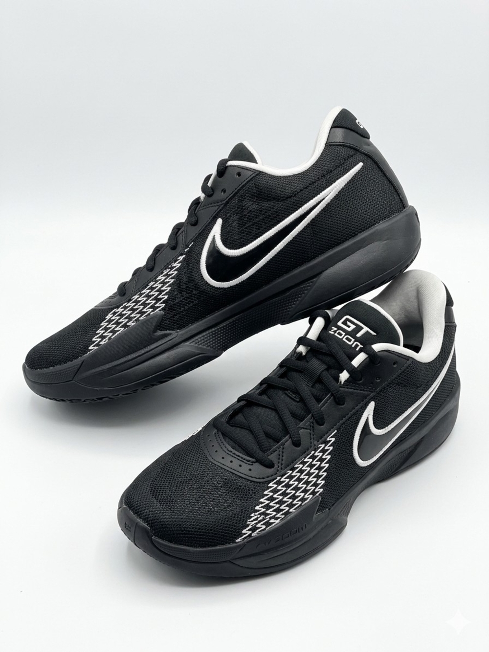 Nike GT Zoom Men’s Performance Black White Tennis Shoes Size 9.5